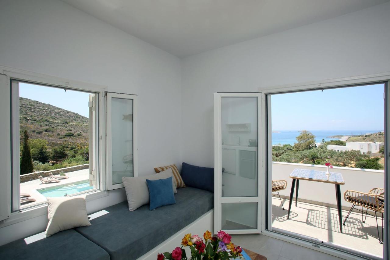 Elia Privileged Suites Andros Ανδροσ Exterior photo