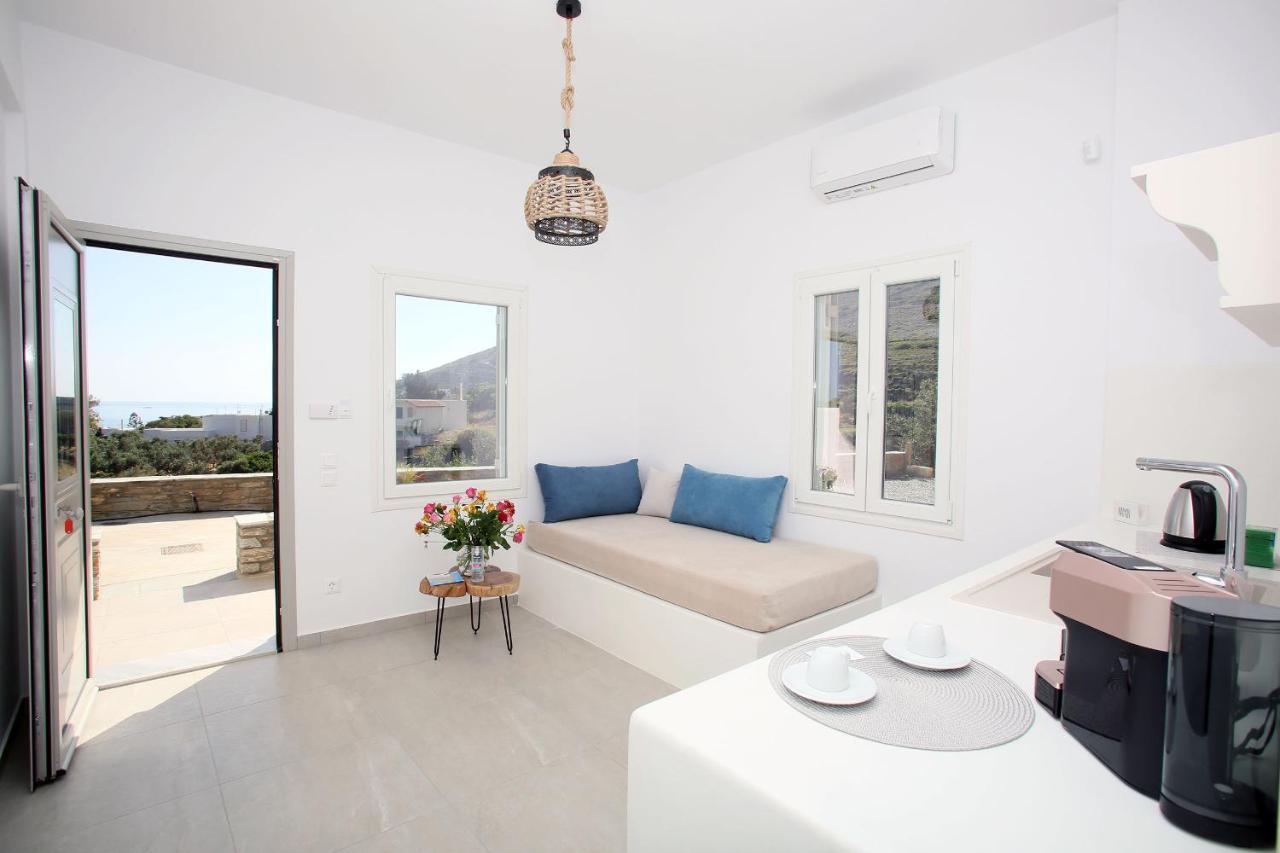 Elia Privileged Suites Andros Ανδροσ Exterior photo